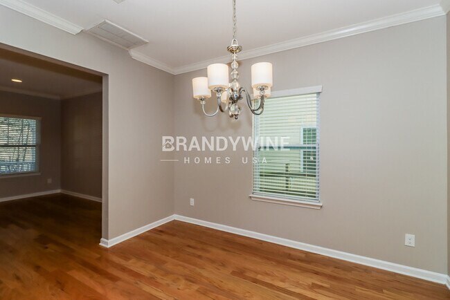 Building Photo - NEW Lower Rental Rate Leasing Special: Mar...