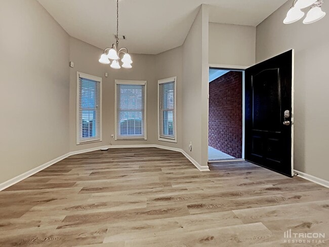 Building Photo - 3282 Newtons Crest Cir