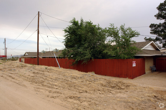Building Photo - 15360 Sequoia Ave