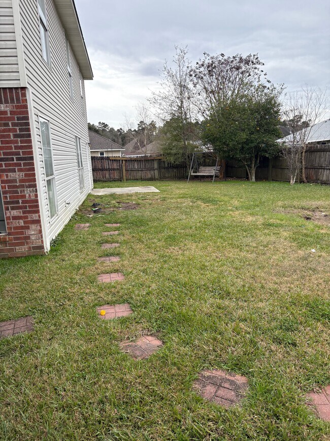 Foto del edificio - 36013 Raleigh Dr