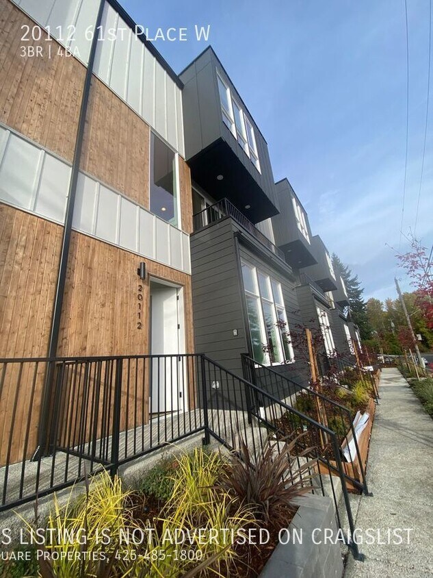 Primary Photo - Brand New 3Bed/4 Bath Townhouse in Lynnwoo...