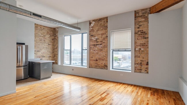 Building Photo - 1300 N Milwaukee Ave