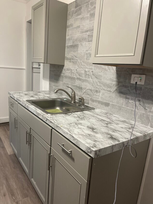 kichen - 529 Linden Ave