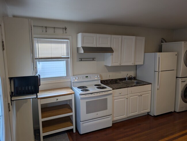 Foto del edificio - 4217 Ivy Glen Rd