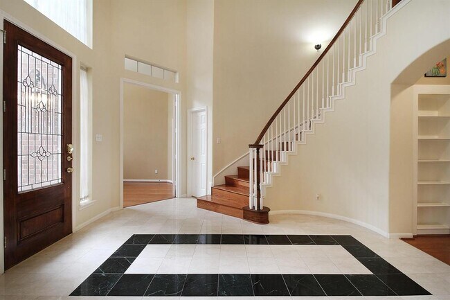 Foto del edificio - 18811 Cypress Chateau Dr