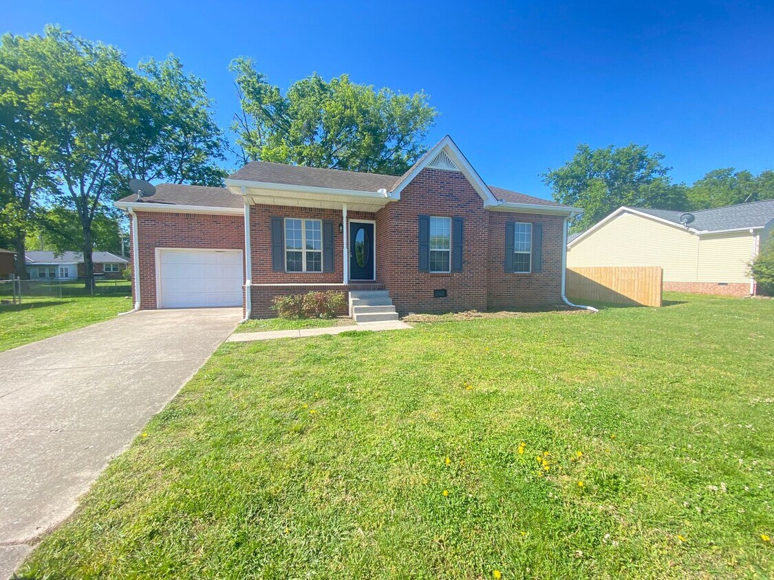 214 Stroud Dr, Lebanon, TN 37087 House Rental in Lebanon, TN
