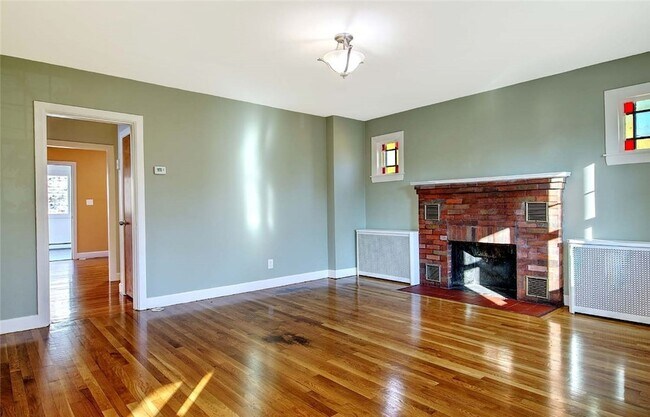 Foto del edificio - 66 Tyndall Ave