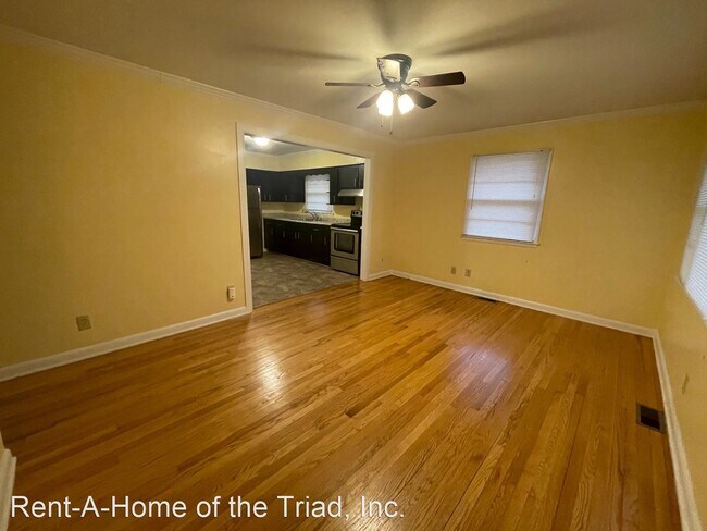 Foto del edificio - 3 br, 1 bath House - 1903 Phillips Ave