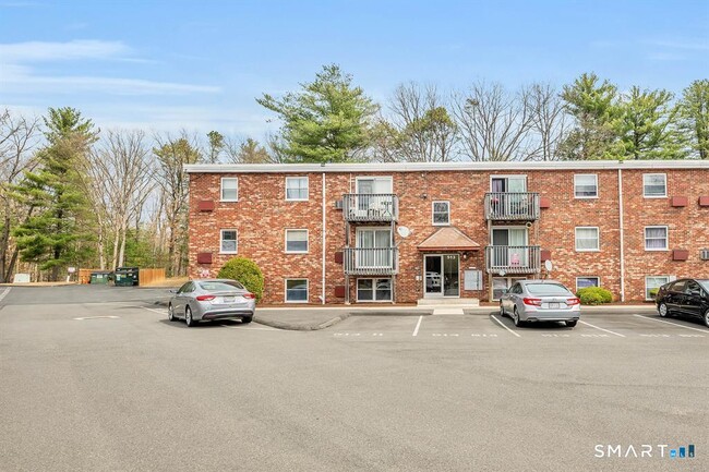 Building Photo - 513 Emmett St