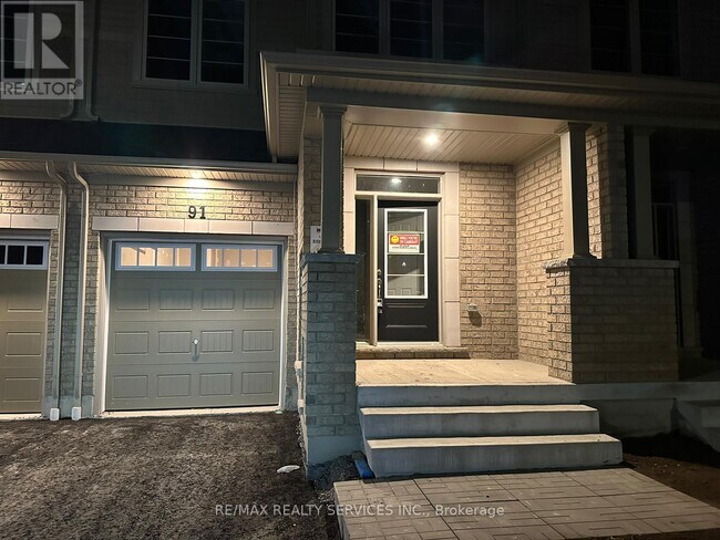 Building Photo - 91 Air Dancer Cres