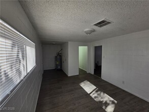 Building Photo - 301 Lance Ave