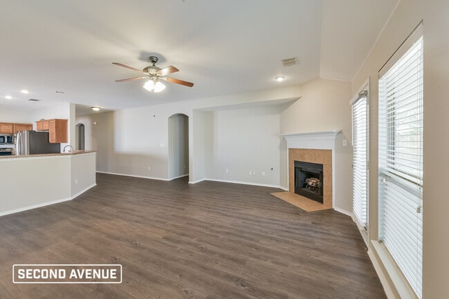 Building Photo - 5828 Fathom Dr