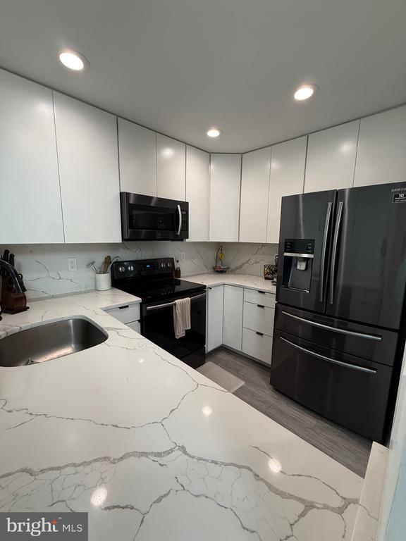 Building Photo - 7809 Harrowgate Cir