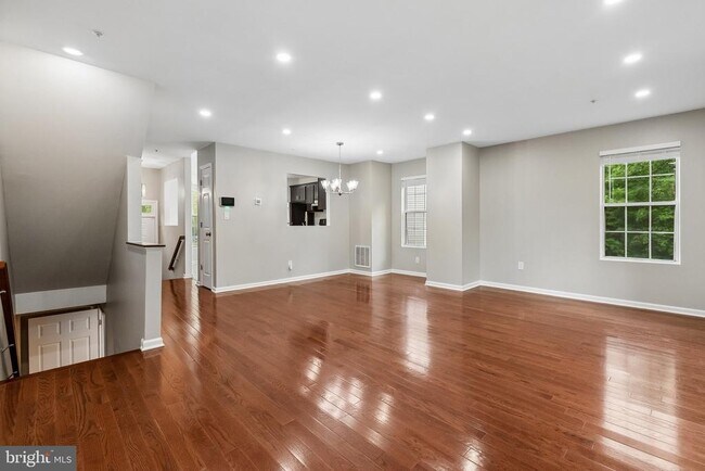 Foto del edificio - 10737 Kitchener Ct