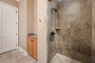 Bathroom - The Gateway Village