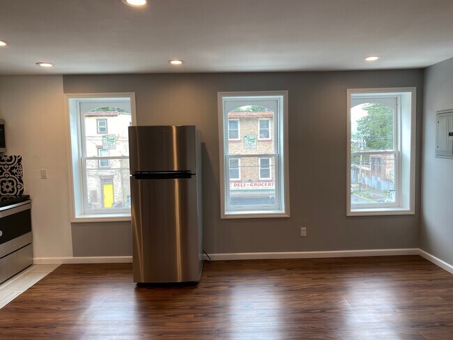 Foto del edificio - 383 Liberty St