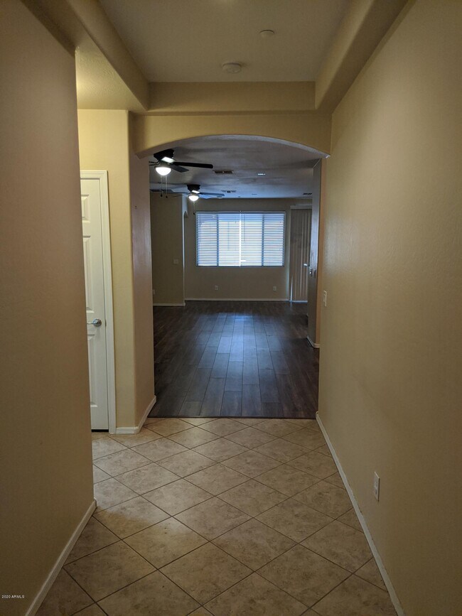Building Photo - 12116 W Eagle Ridge Ln