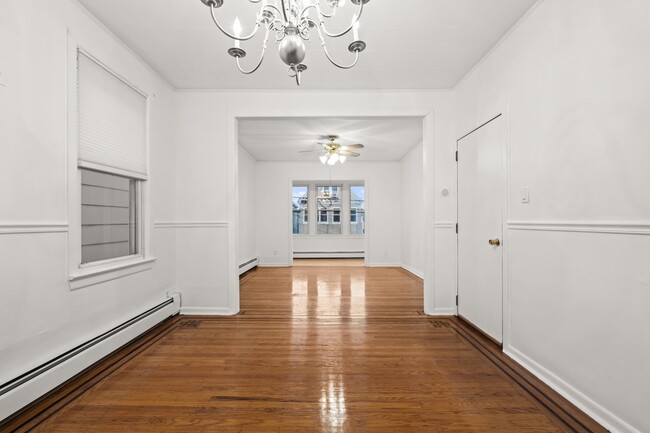 Building Photo - 155 W 19th St