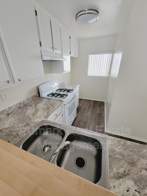 7340 Foothill Blvd Unit 2, Los Angeles, CA 91042 Condo for Rent in