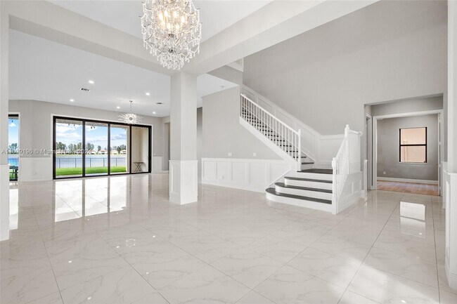 Building Photo - 8865 Parkland Bay Dr