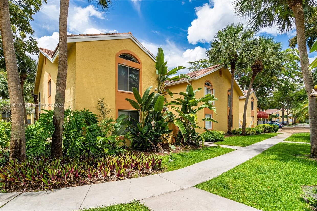 1044 Coral Club Dr Unit 1044, Coral Springs, FL 33071 Condo for Rent