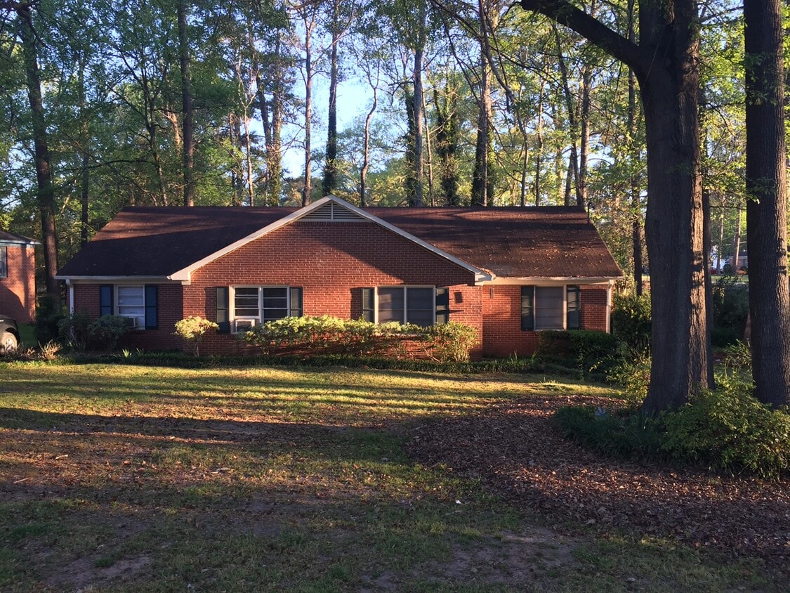 Primary Photo - 1034 N PIERCE AVE