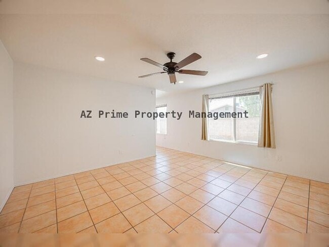 Building Photo - 2145 S Dorsey Ln