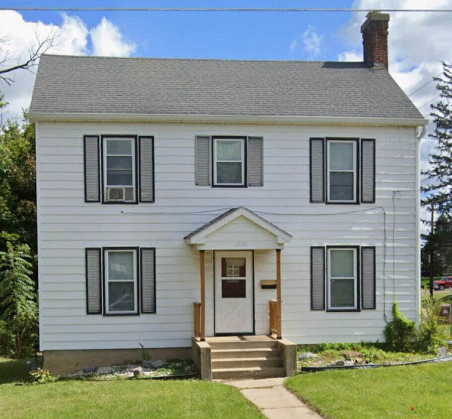 Foto principal - 1239 S Seeley Ave
