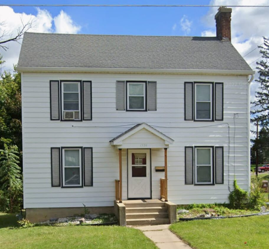Primary Photo - 1239 S Seeley Ave