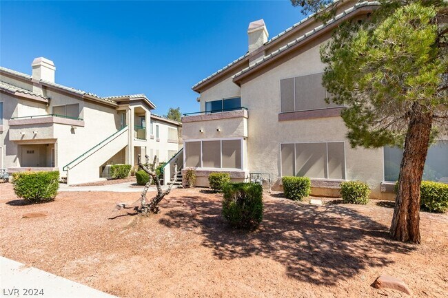 Building Photo - 5710 E Tropicana Ave