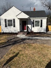 Building Photo - 160 Swanson Rd