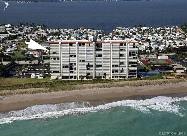 Building Photo - 10680 S Ocean Dr