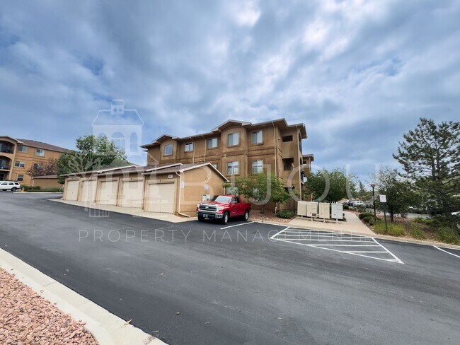 Building Photo - 1695 Little Bear Creek Point