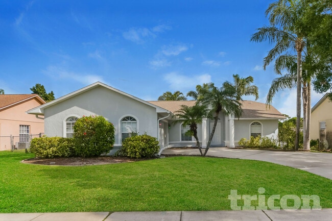 Building Photo - 2342 Sweetwater Blvd