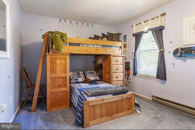 Foto del edificio - 1541 Ridgeview Ln