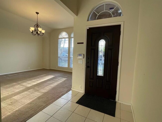 Building Photo - 2829 Dunbar Dr
