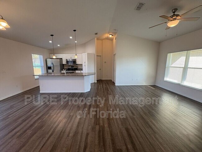 Foto del edificio - 2883 SW 140th Pl