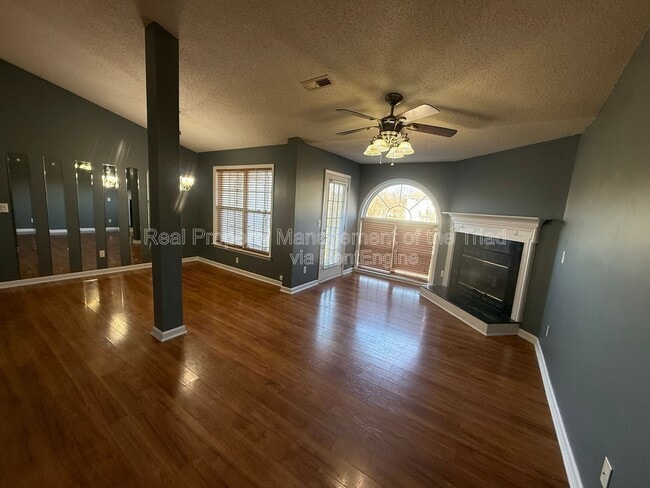 Foto del edificio - 3614 Morris Farm Dr