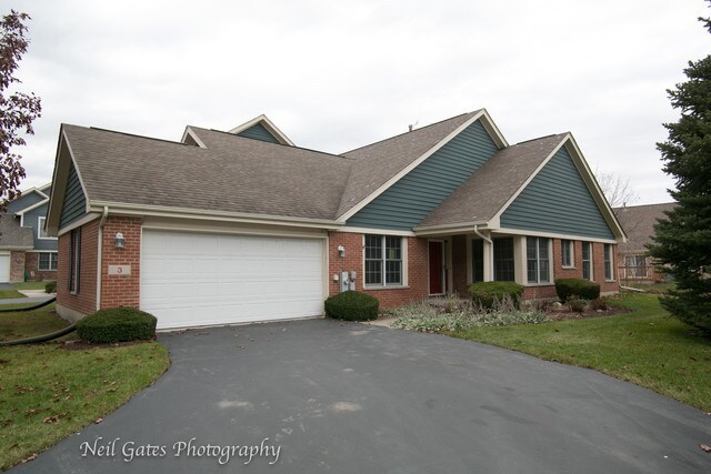 Primary Photo - 3 Wysteria Dr