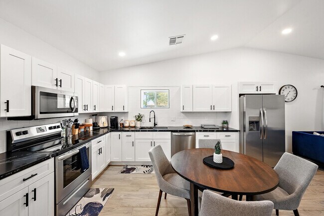 Foto del edificio - 5231 N 23rd Ave