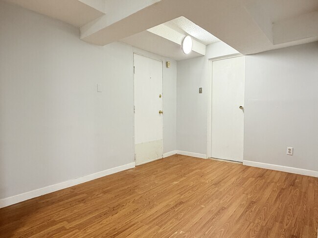 Photo du bâtiment - 1441 Wyandotte St E