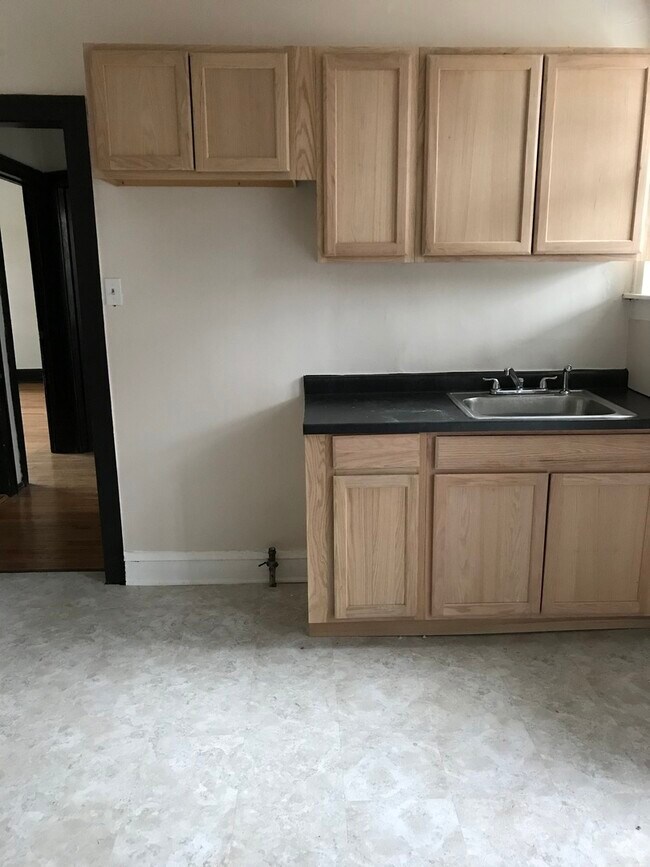 Foto del edificio - 417 E 80th St