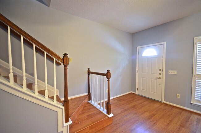 Foto del edificio - 2910 Grants Lake Blvd