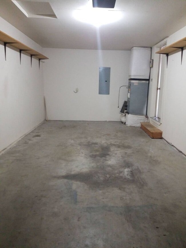 Building Photo - 1305-1307 Shaker Pl