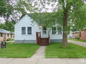 Building Photo - 633 State St