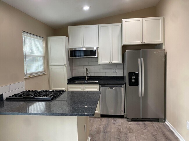 Foto del edificio - 837 Lydie Ct