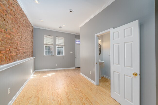 Foto del edificio - 926 S Hanover St