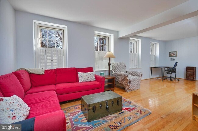 Building Photo - 3630 39th St NW