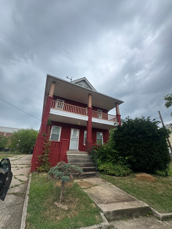 Building Photo - 15353 Yorick Ave