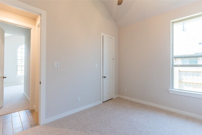 Foto del edificio - 7310 Camden Crestwood Way